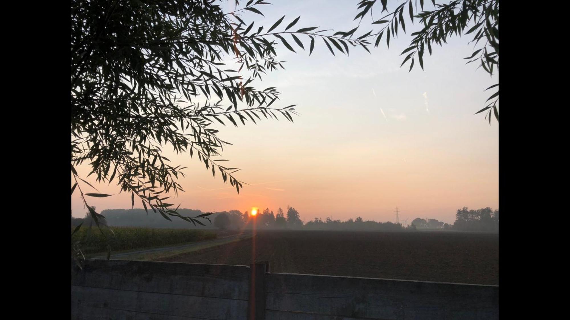 L Antre Vous Apartamento Mons Exterior foto